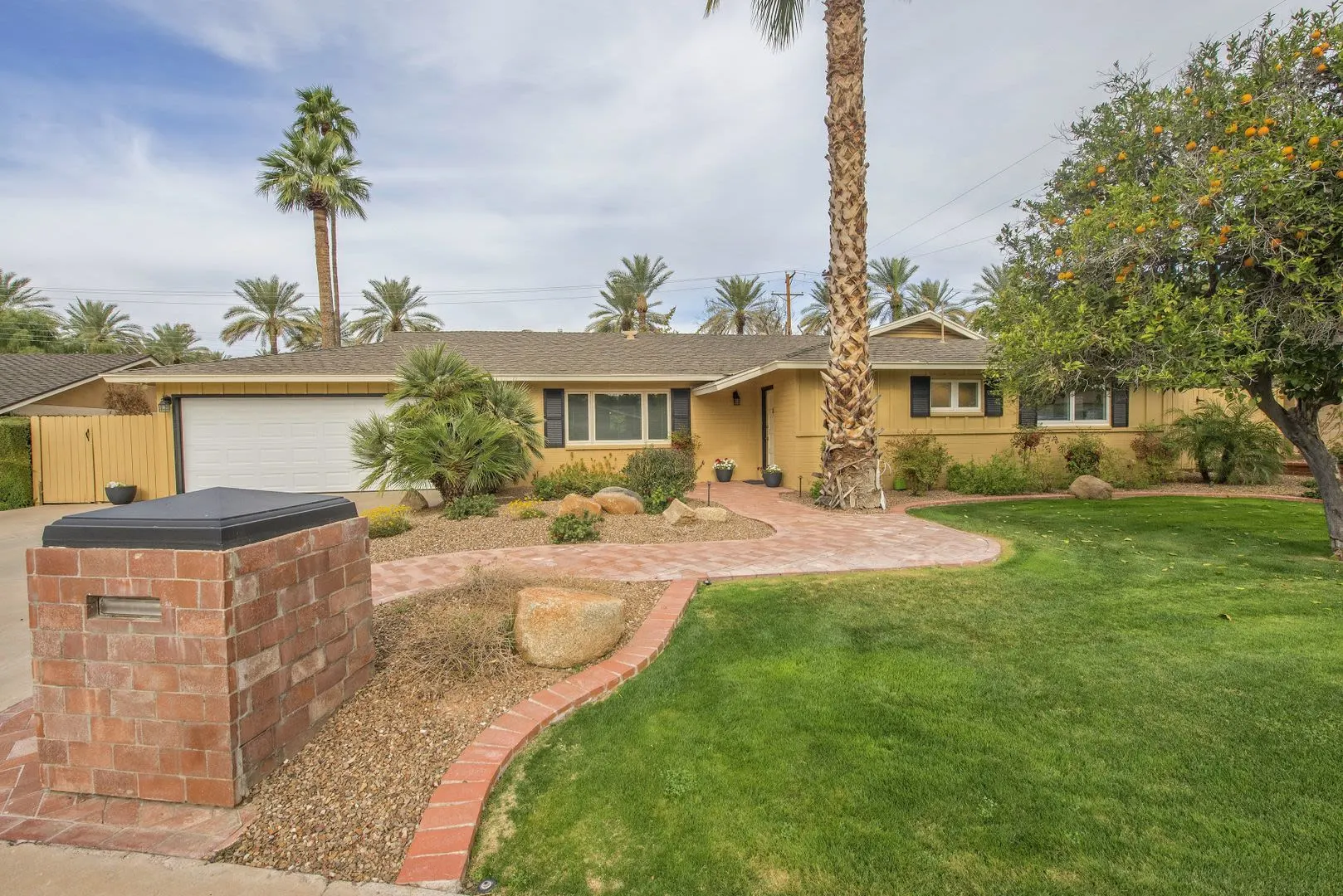 Rates Vary: photo 2