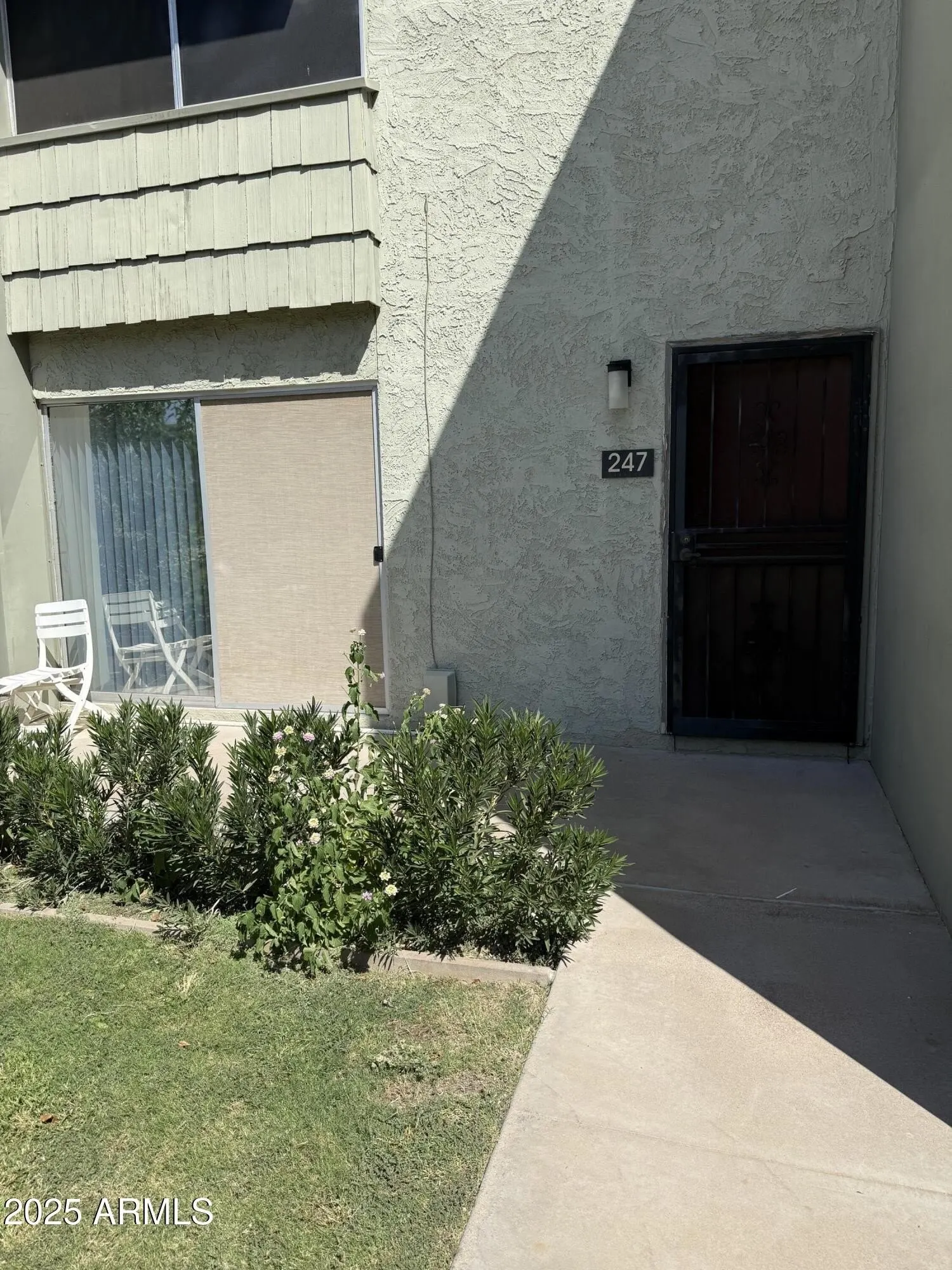 4630 N 68th St photo 2