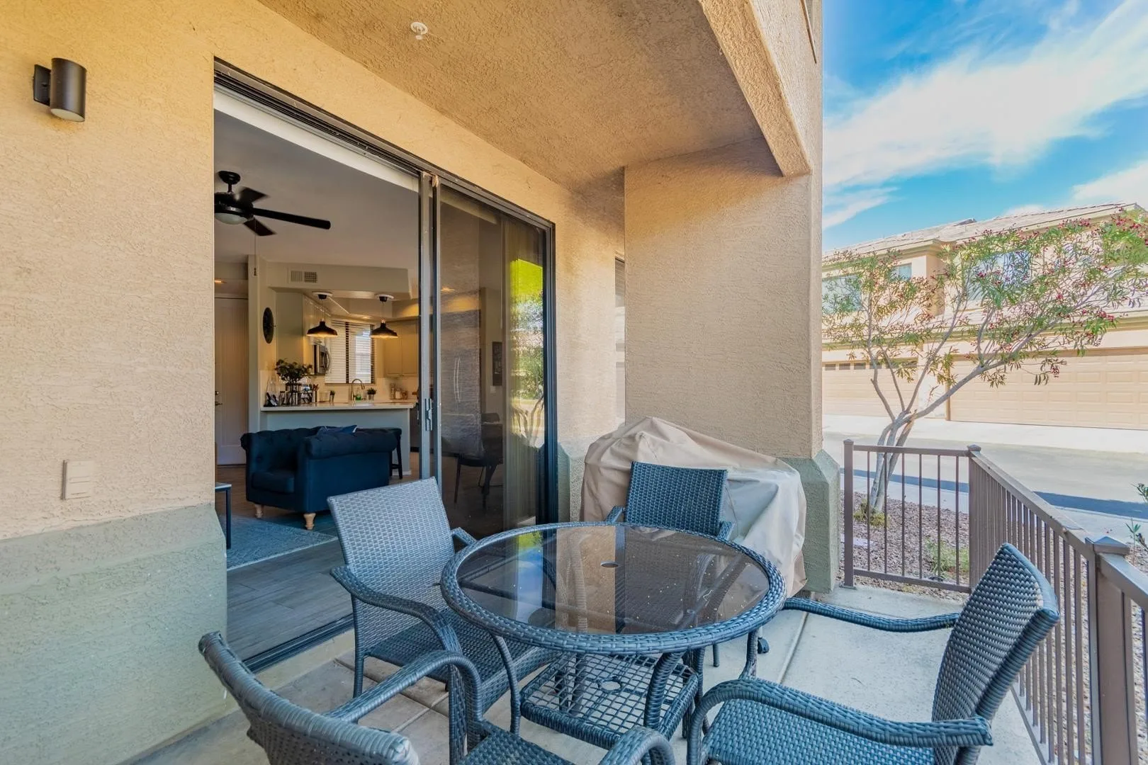 705 W Queen Creek photo 5