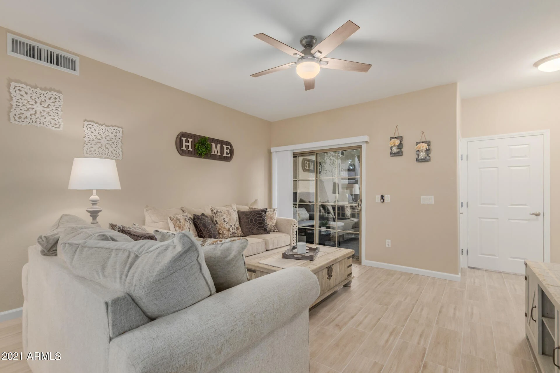 10136 E Southern Avenue photo 5