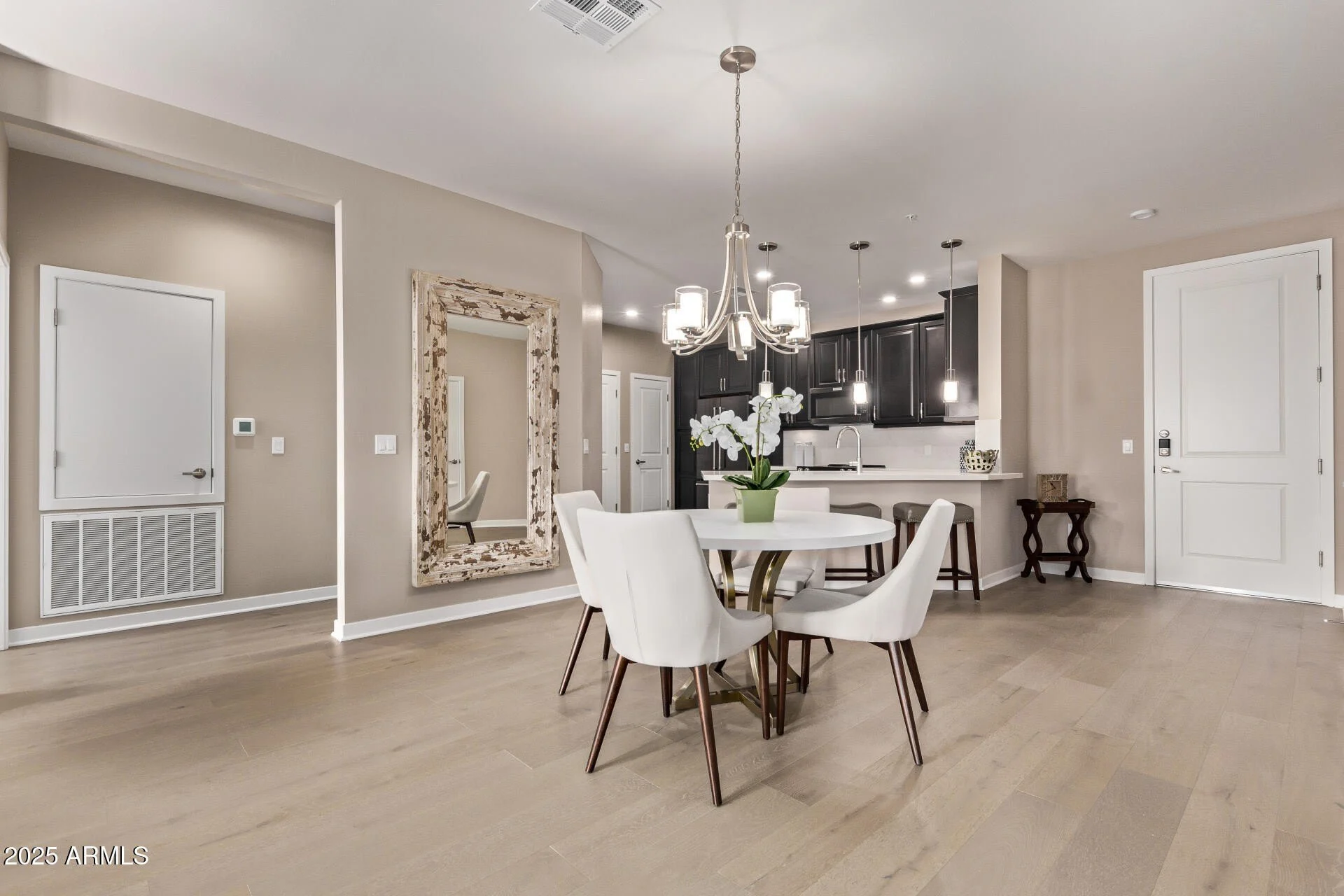 2511 W Queen Creek Rd photo 4