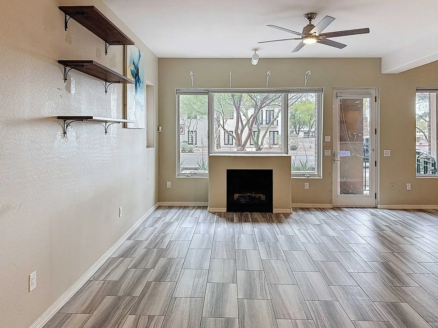 Charming 2BR Townhome in Phoenix photo 5
