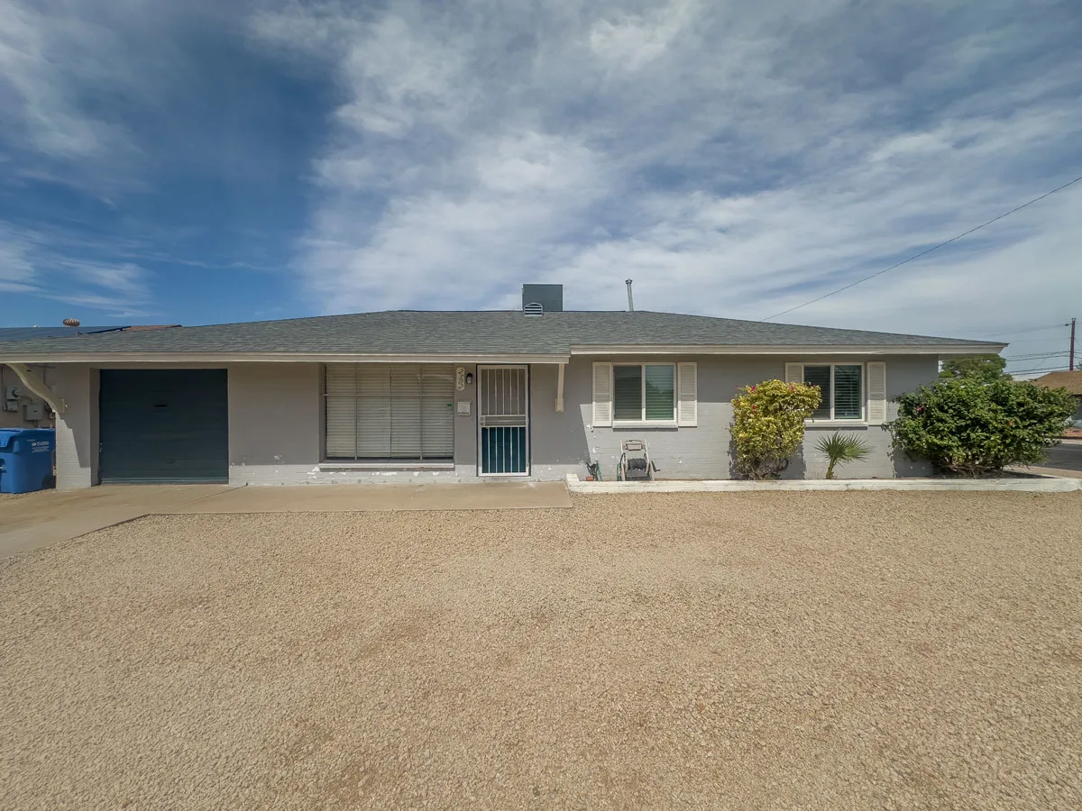 2502 W Larkspur Dr photo 2