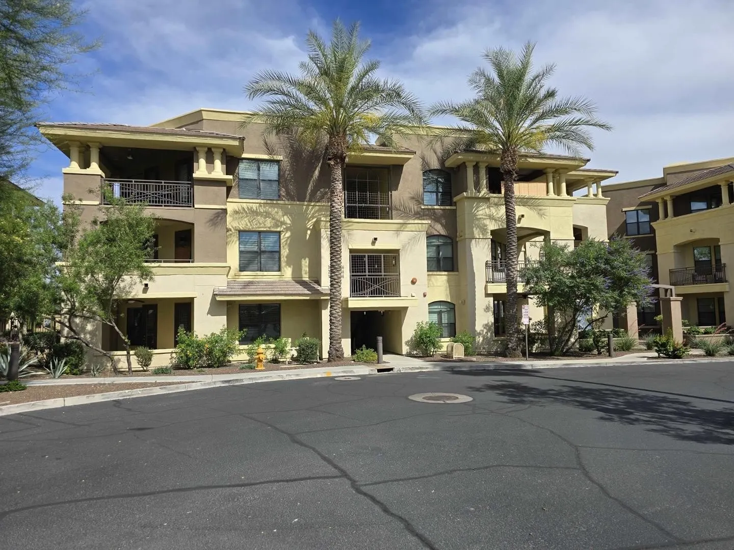 7601 E Indian Bend Rd Scottsdale, AZ 85250 photo 2