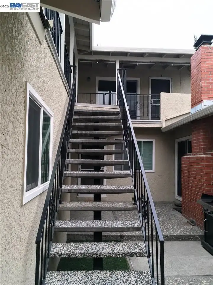 1581 Mendenhall Drive photo 2