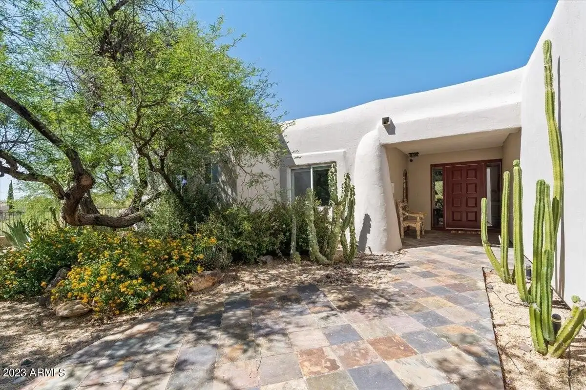 1816 Eagle Claw Dr Carefree, AZ 85377 photo 5