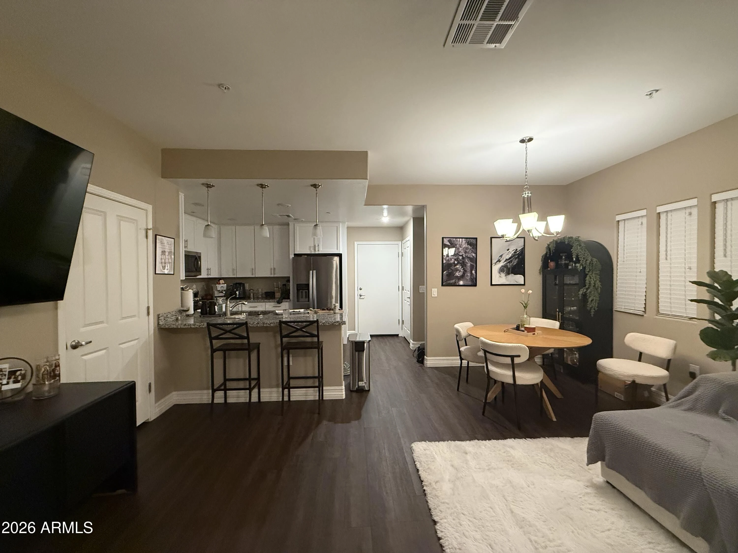 2821 S SKYLINE Drive photo 4