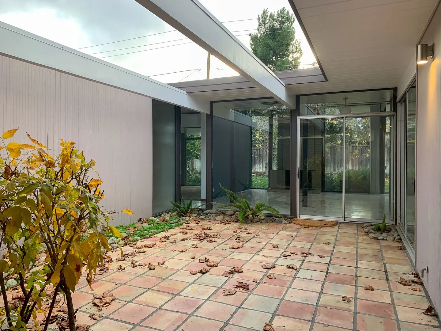 4BR/2BA Single Family House on Booksin Ave · San Jose photo 3