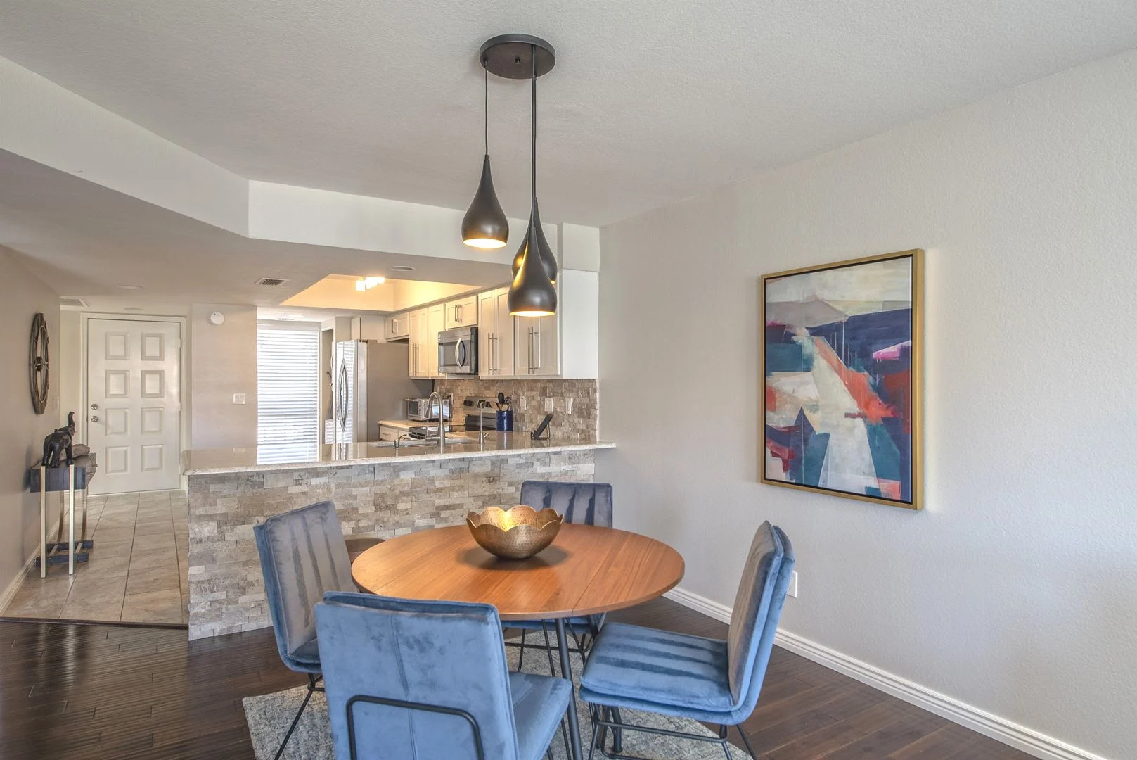 Rates Vary: $2,495 - $4,495 photo 3