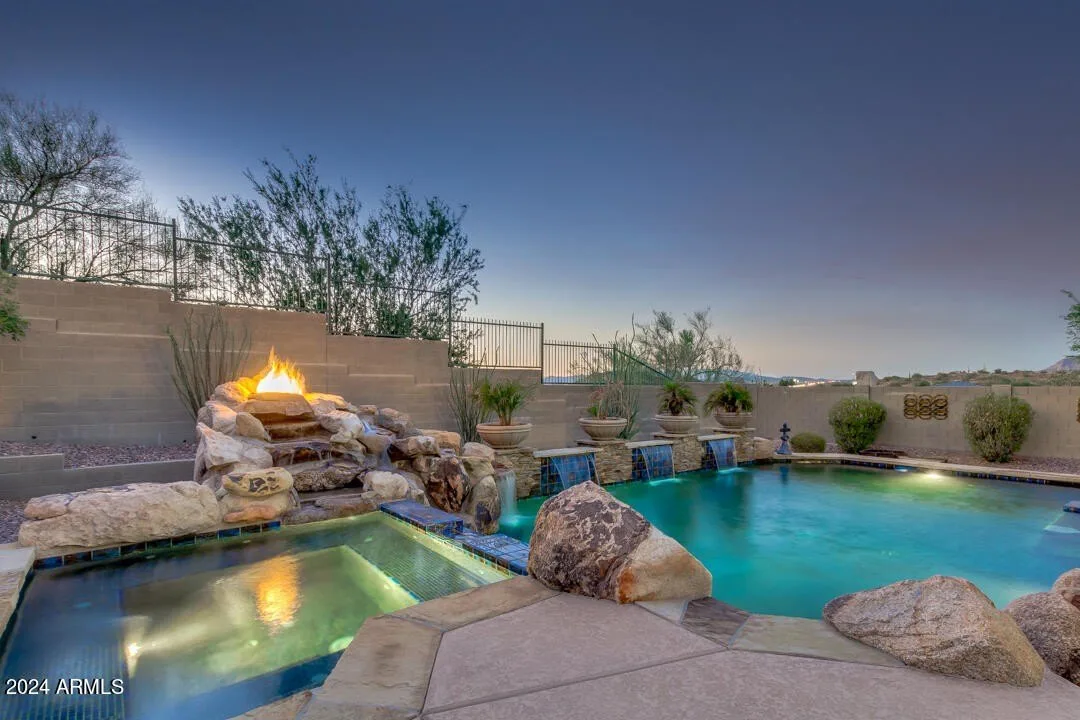 3749 W Whitehawk Ct Phoenix, AZ 85086 photo 5