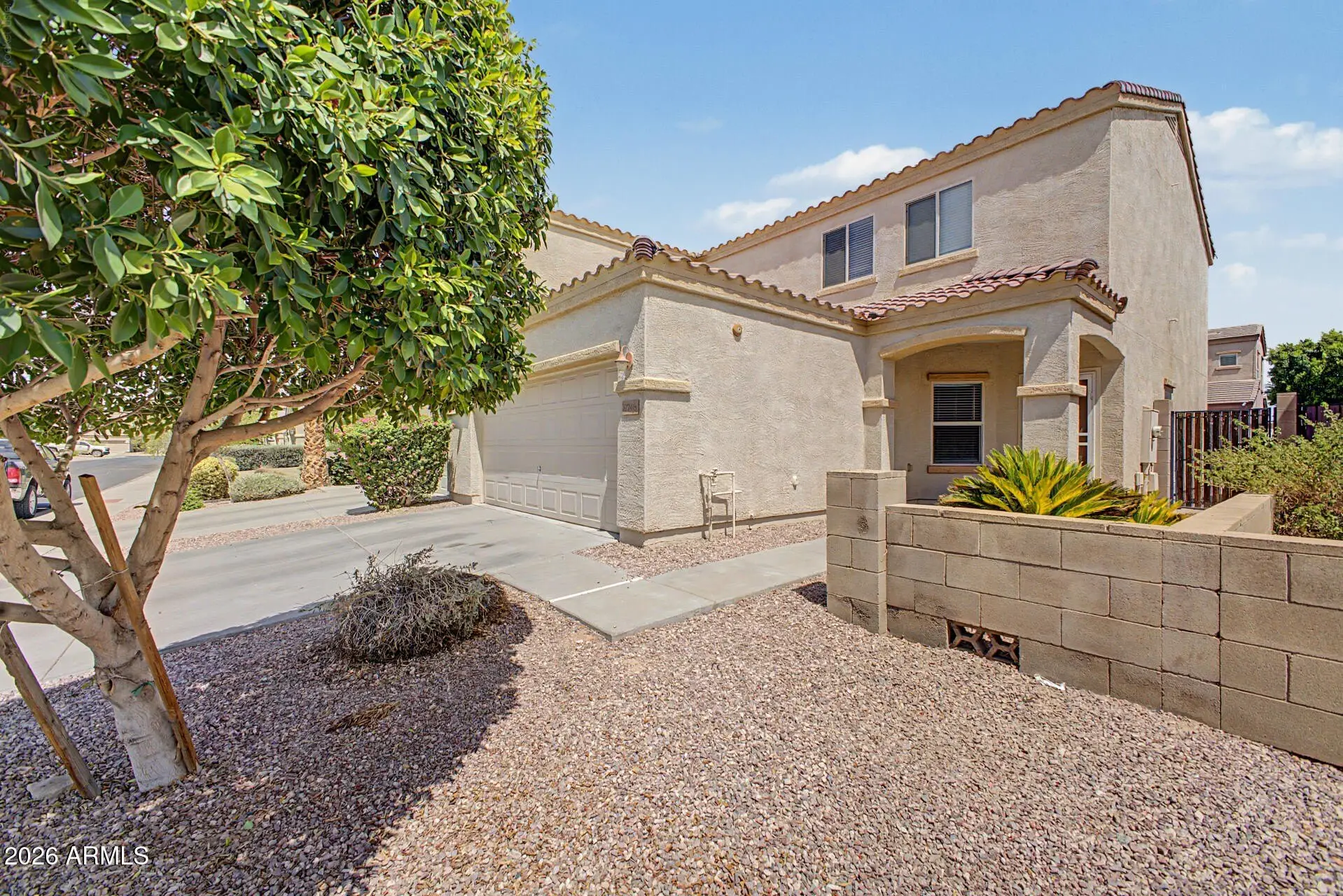 8748 W Wood Dr Peoria, AZ 85381
