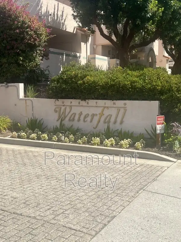 10228 Nile Dr Cupertino, CA 95014 photo 2