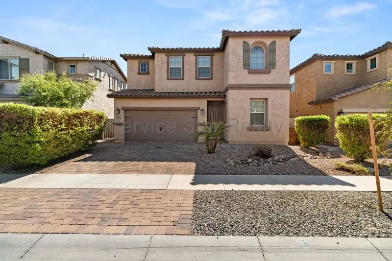 3455 E Indigo St photo 2