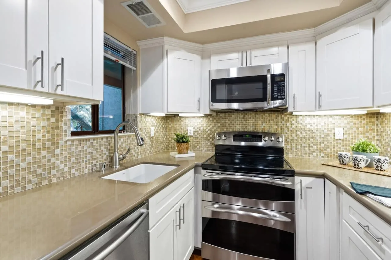 Recently Upgraded Condo In A Highly Desirable Location In Sunnyvale. photo 5
