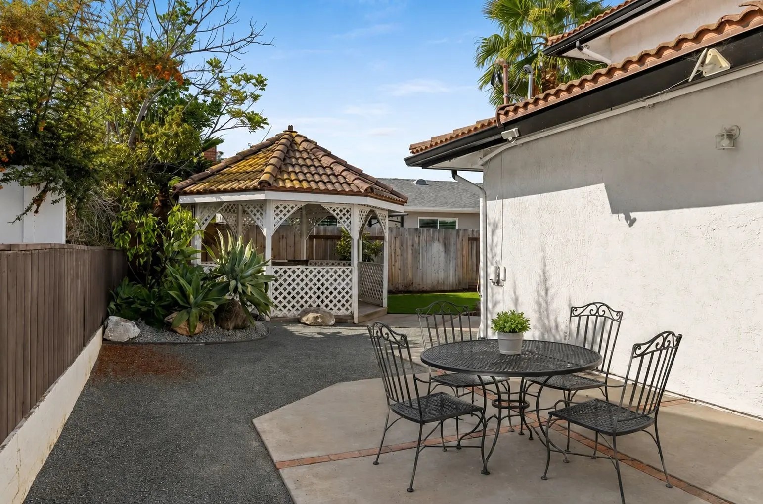 5117 Remington Road photo 3