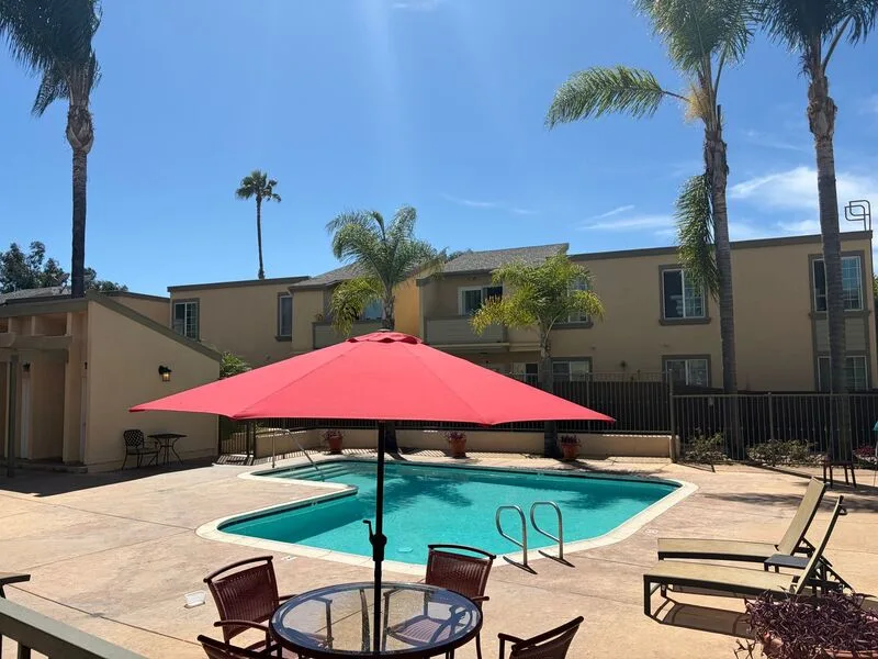 5402 Balboa Arms Dr photo 4