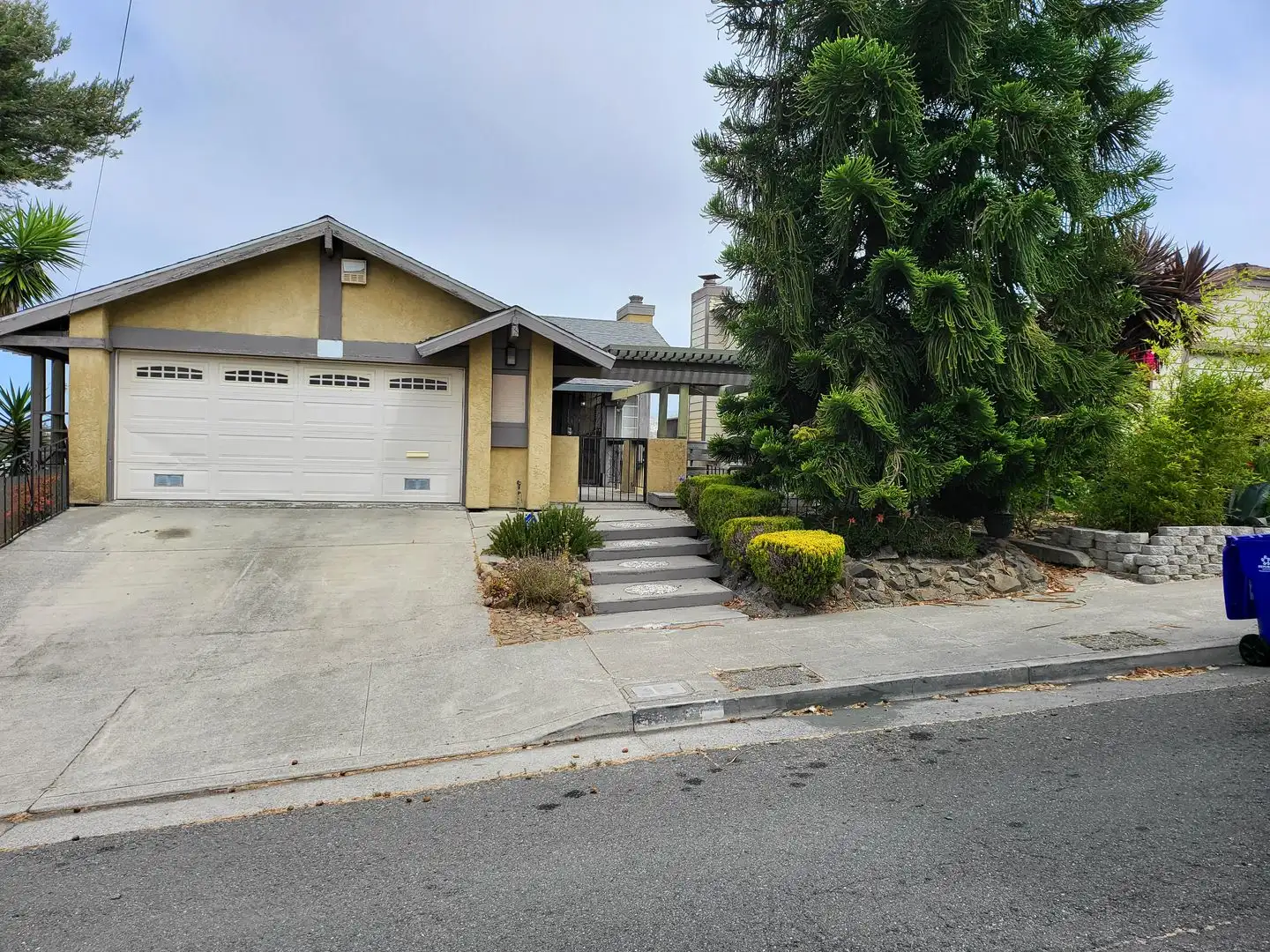 Beautiful 3-bedroom, 3-bath Home With Bonus Room In Richmond’s Bayview District