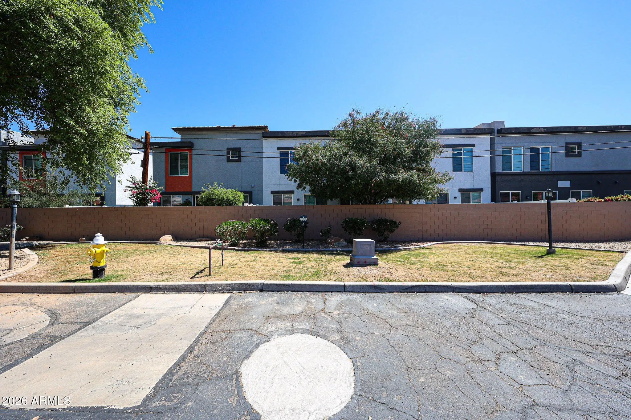 3221 N 37th St Phoenix, AZ 85018 photo 5