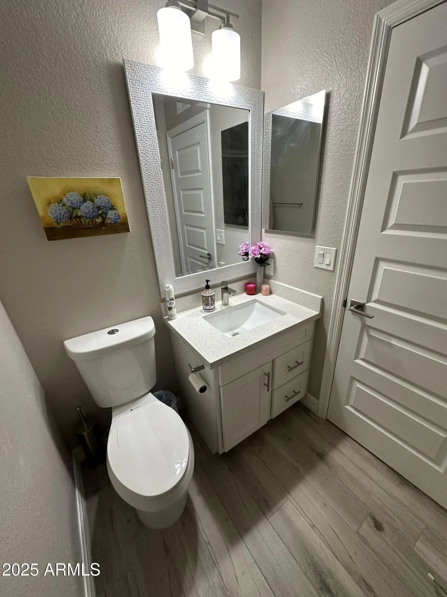 5704 E Aire Libre Avenue photo 5