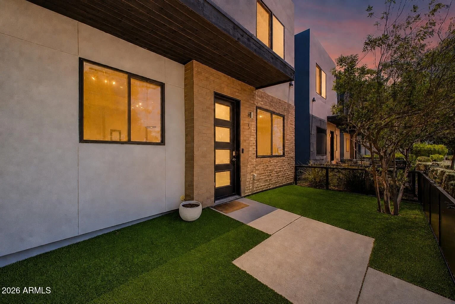 2825 N 42ND Street photo 3