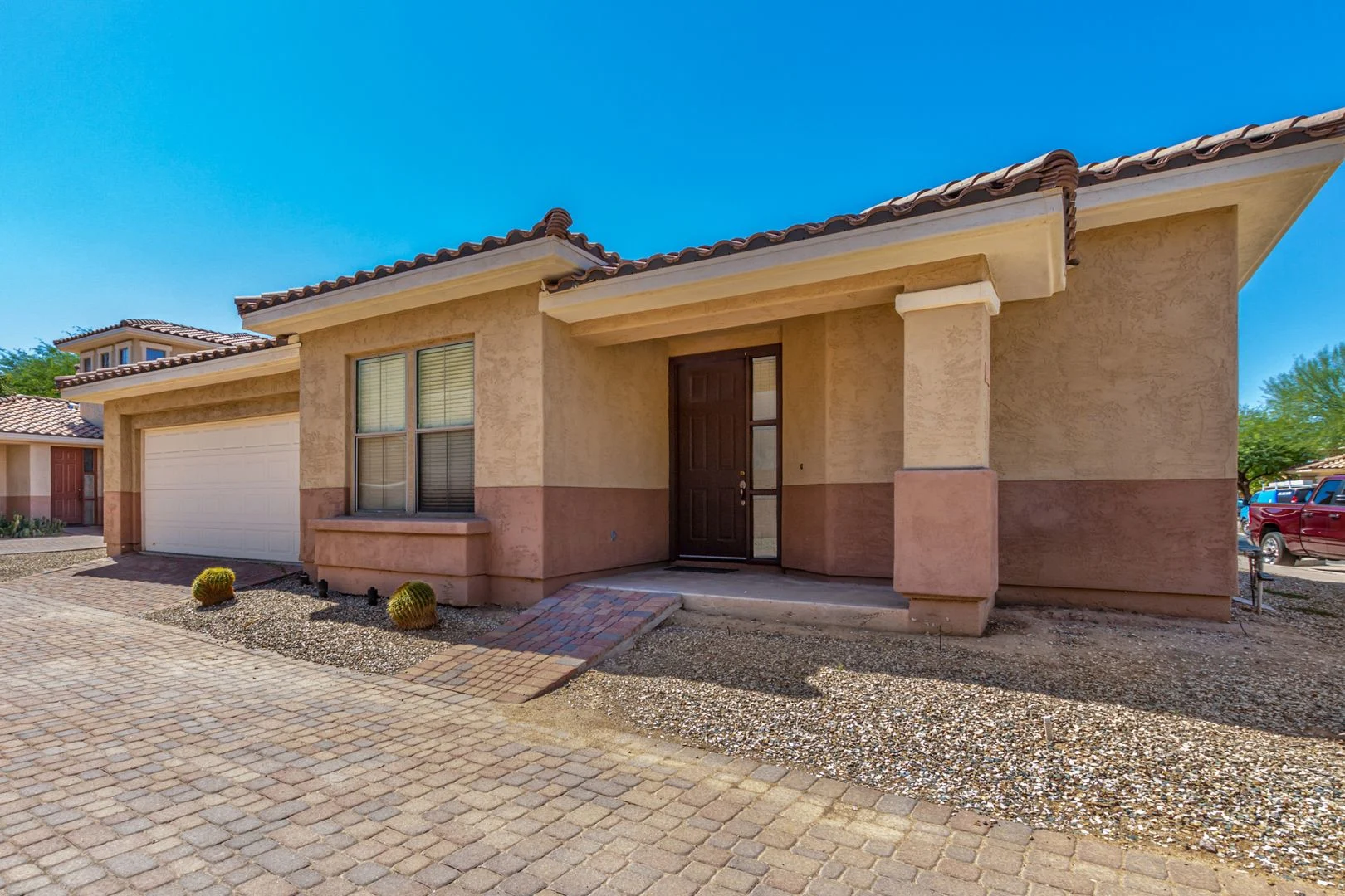 13569 W Cypress St Goodyear, AZ 85395 photo 2