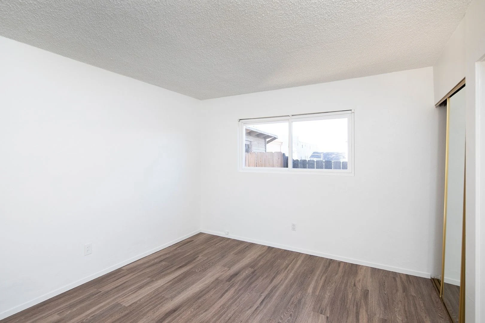 Spacious 1BR in Great Ocean Beach/Point Loma Area! photo 5