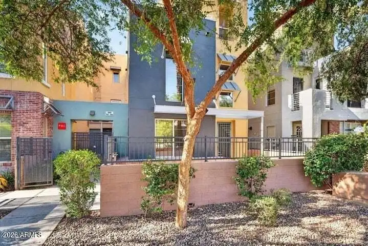 706 E Washington St Phoenix, AZ 85034 photo 4