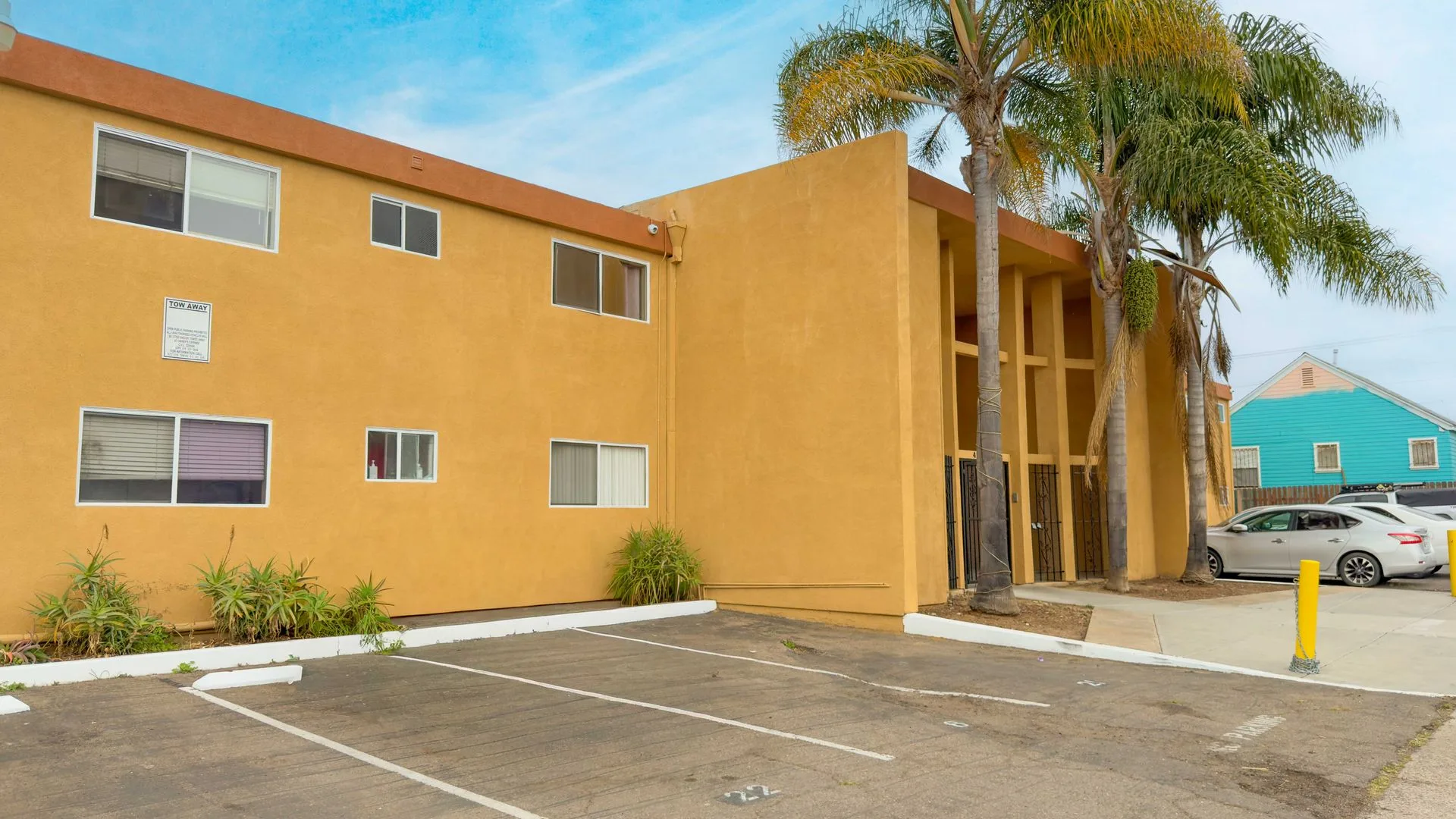 4060 Euclid North Apartments