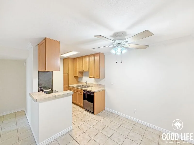 5425 Lake Murray Blvd La Mesa, CA 91942 photo 3