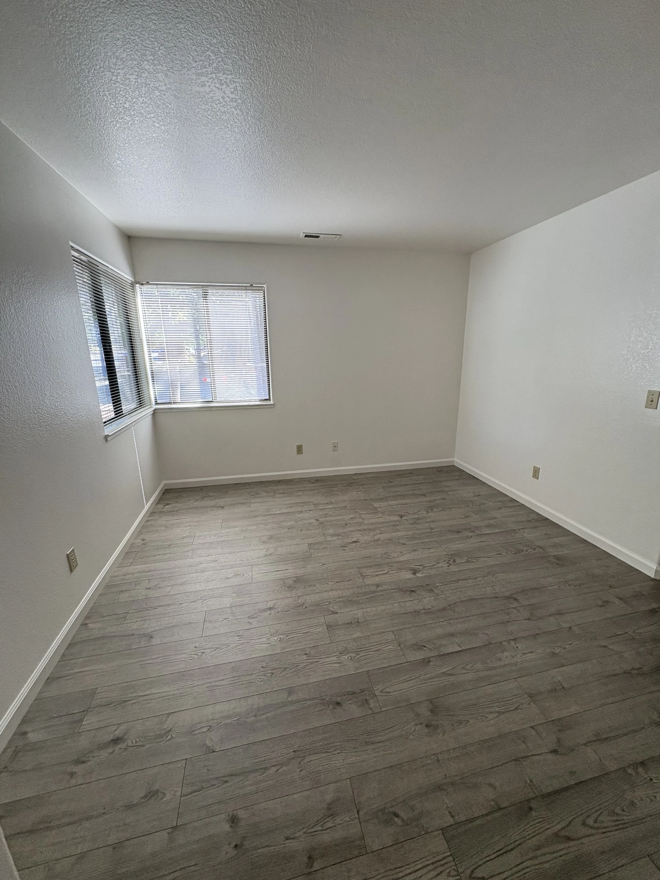 1748 Mount Olive Dr Santa Rosa, CA 95404 photo 4