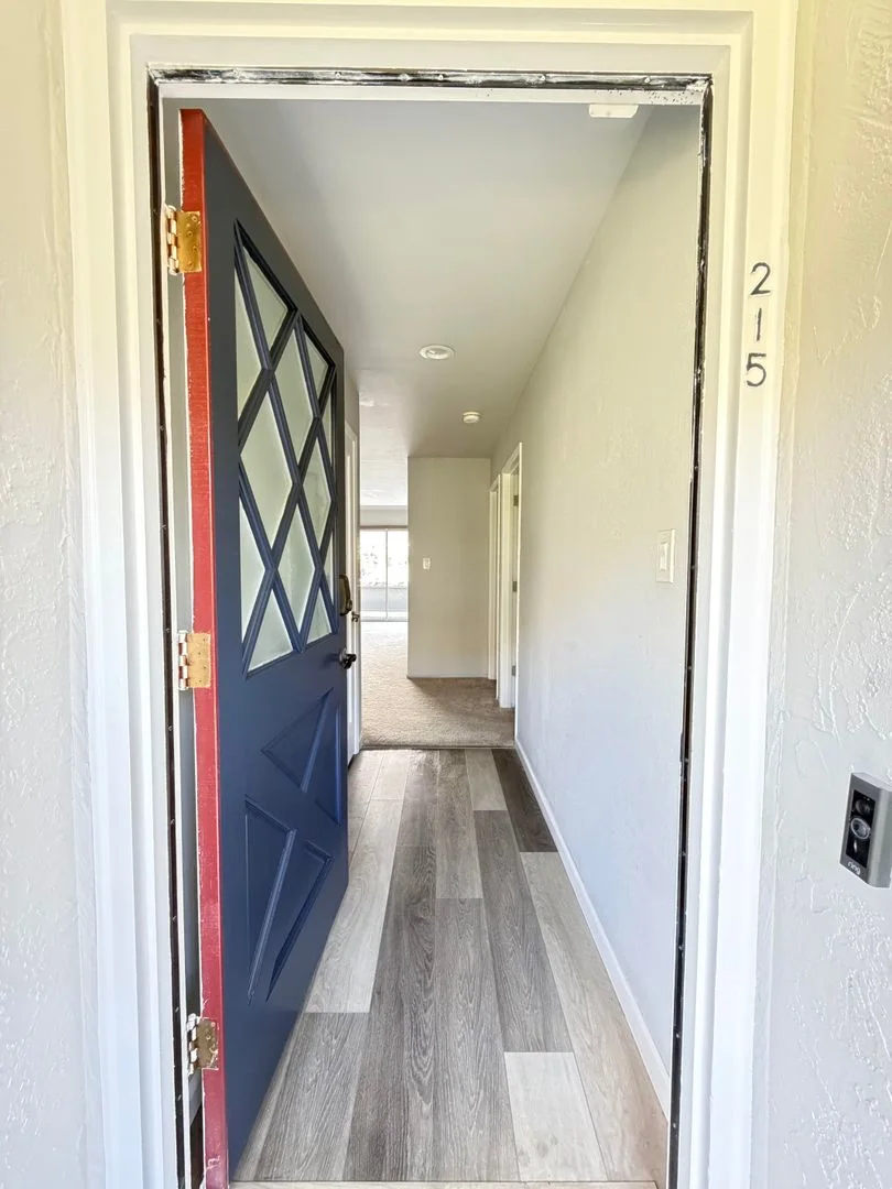 339 Broadway #215 - 30% Rental Fee photo 3