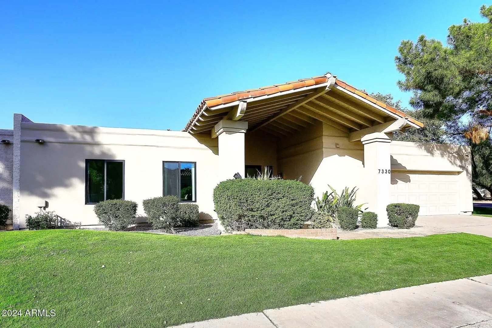 7330 E LAS PALMARITAS Drive photo 4
