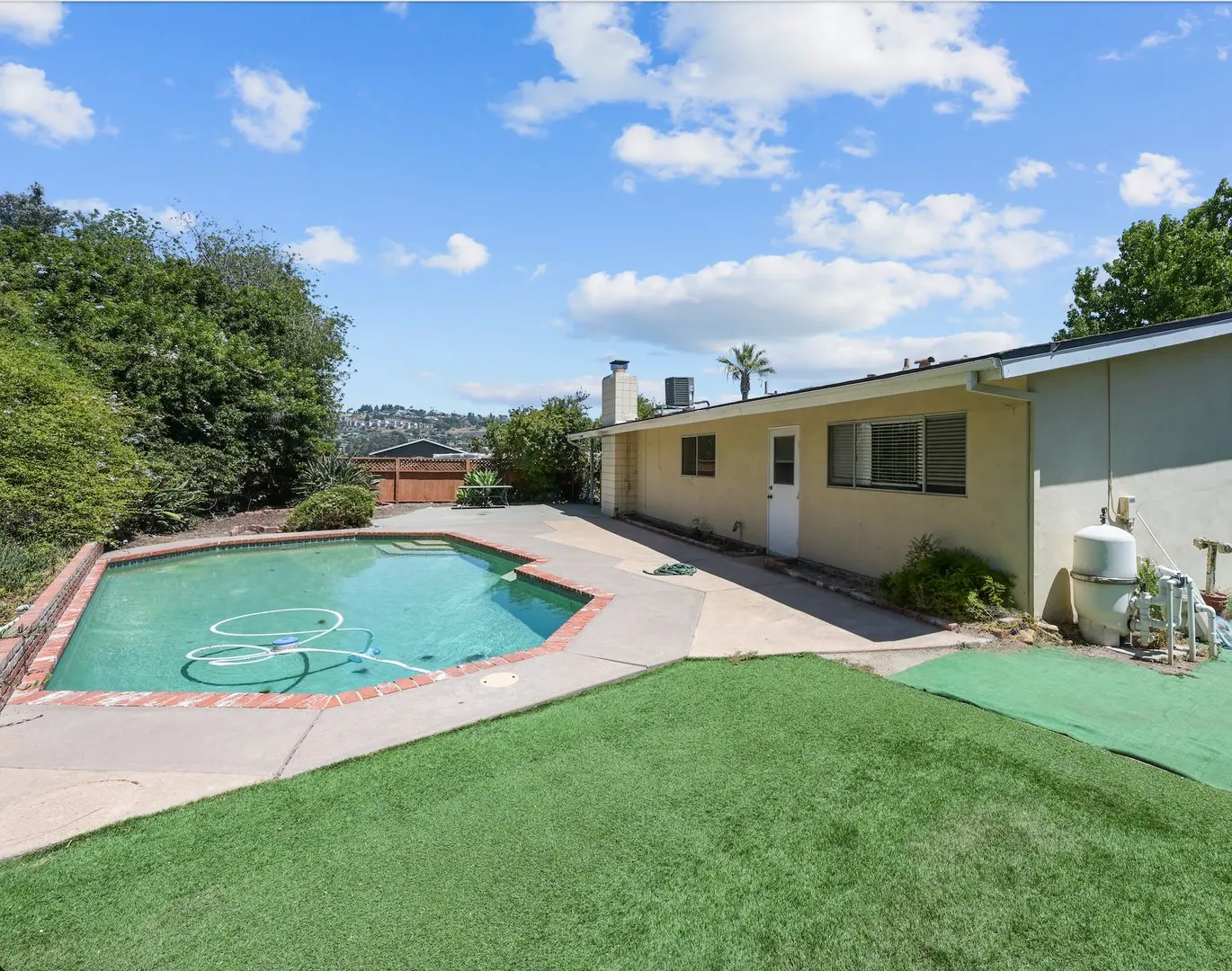 5318-5320 Brockbank Pl photo 3