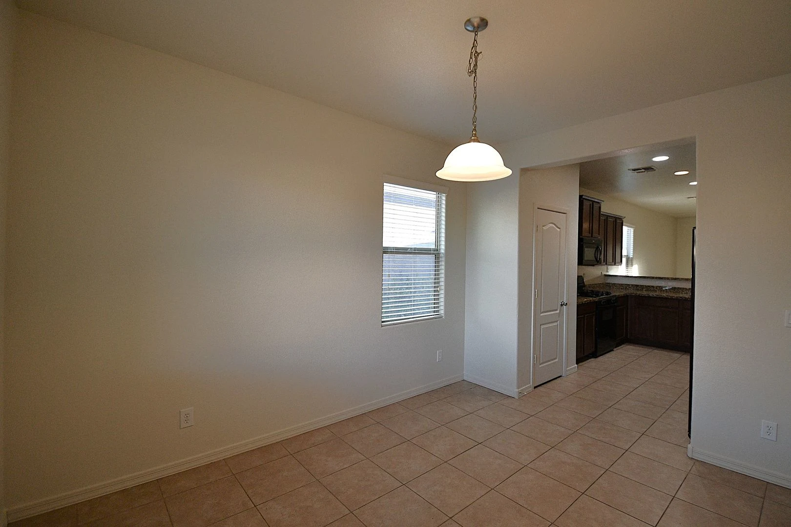 33050 N Falcon Trail San Tan Valley, AZ 85142 photo 5