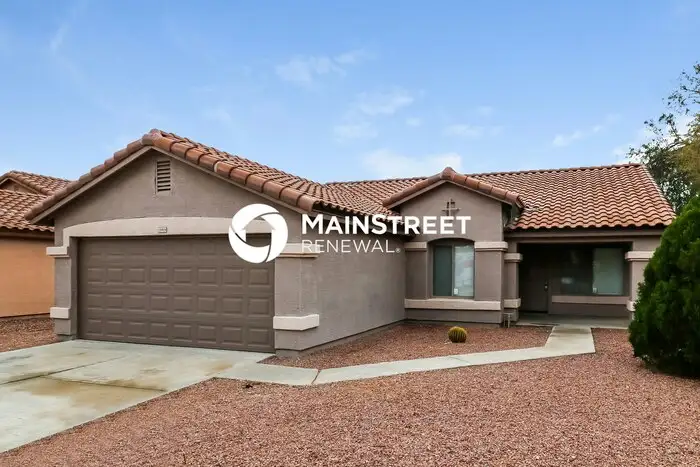 15919 W Tasha Dr Surprise, AZ 85374 photo 4