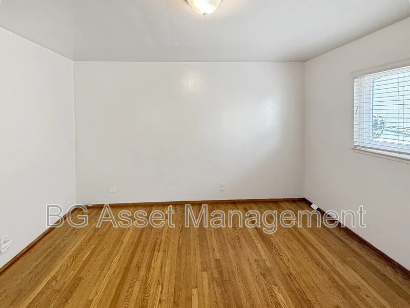 121 Eddy St Richmond, CA 94801 photo 2