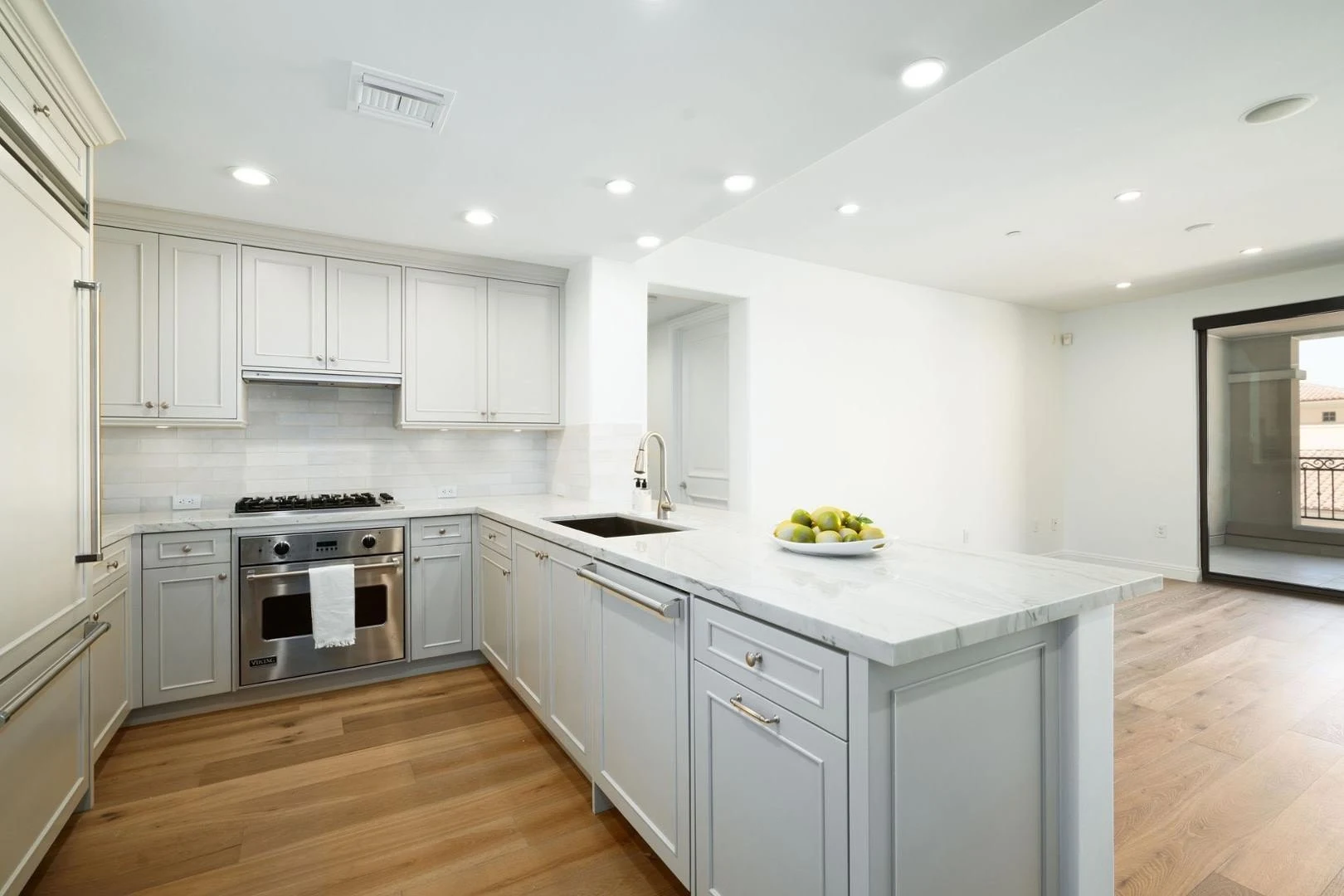 7181 E Camelback Rd Scottsdale, AZ 85251 photo 5