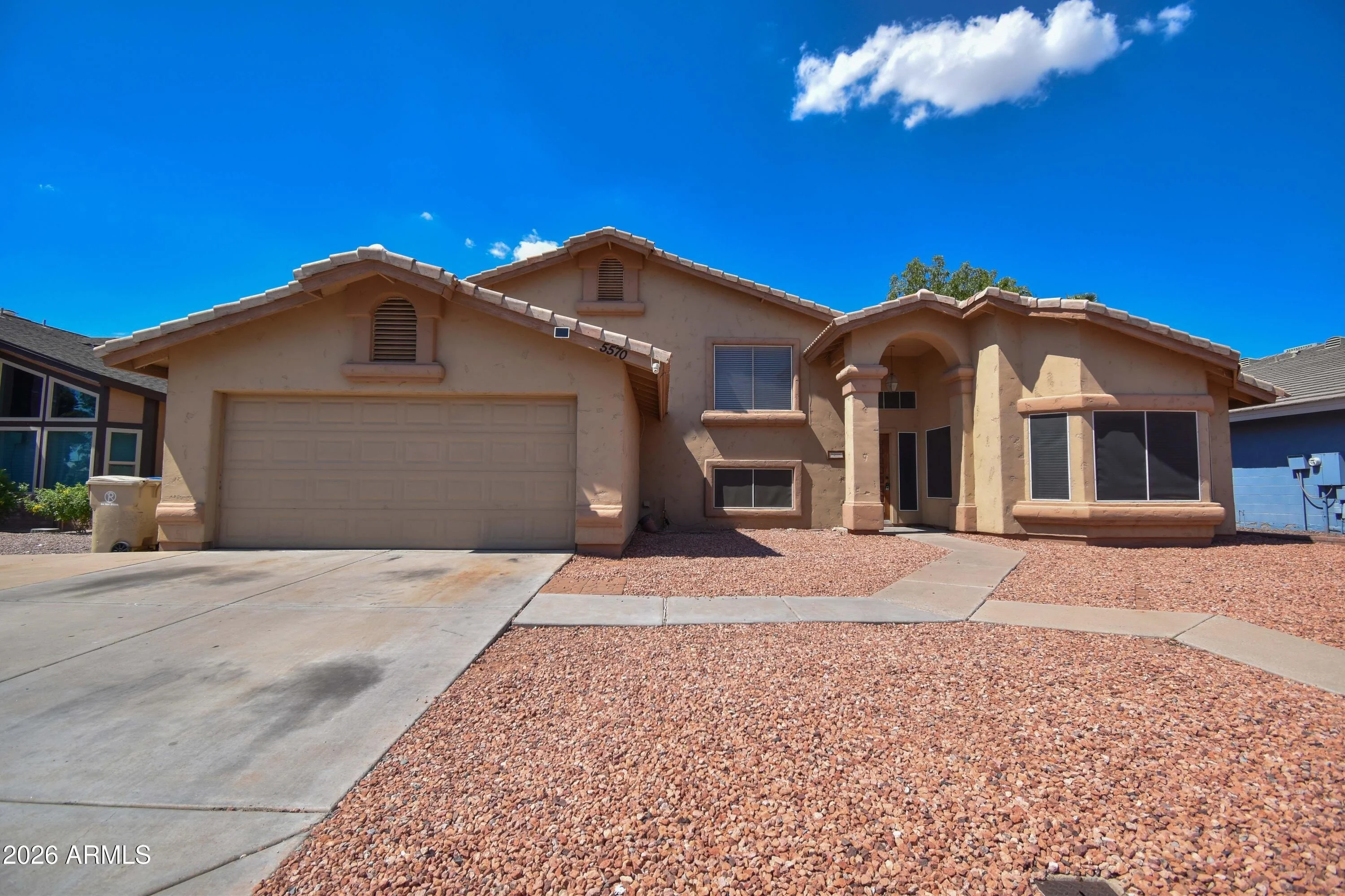 5570 W Becker Ln Glendale, AZ 85304 photo 2