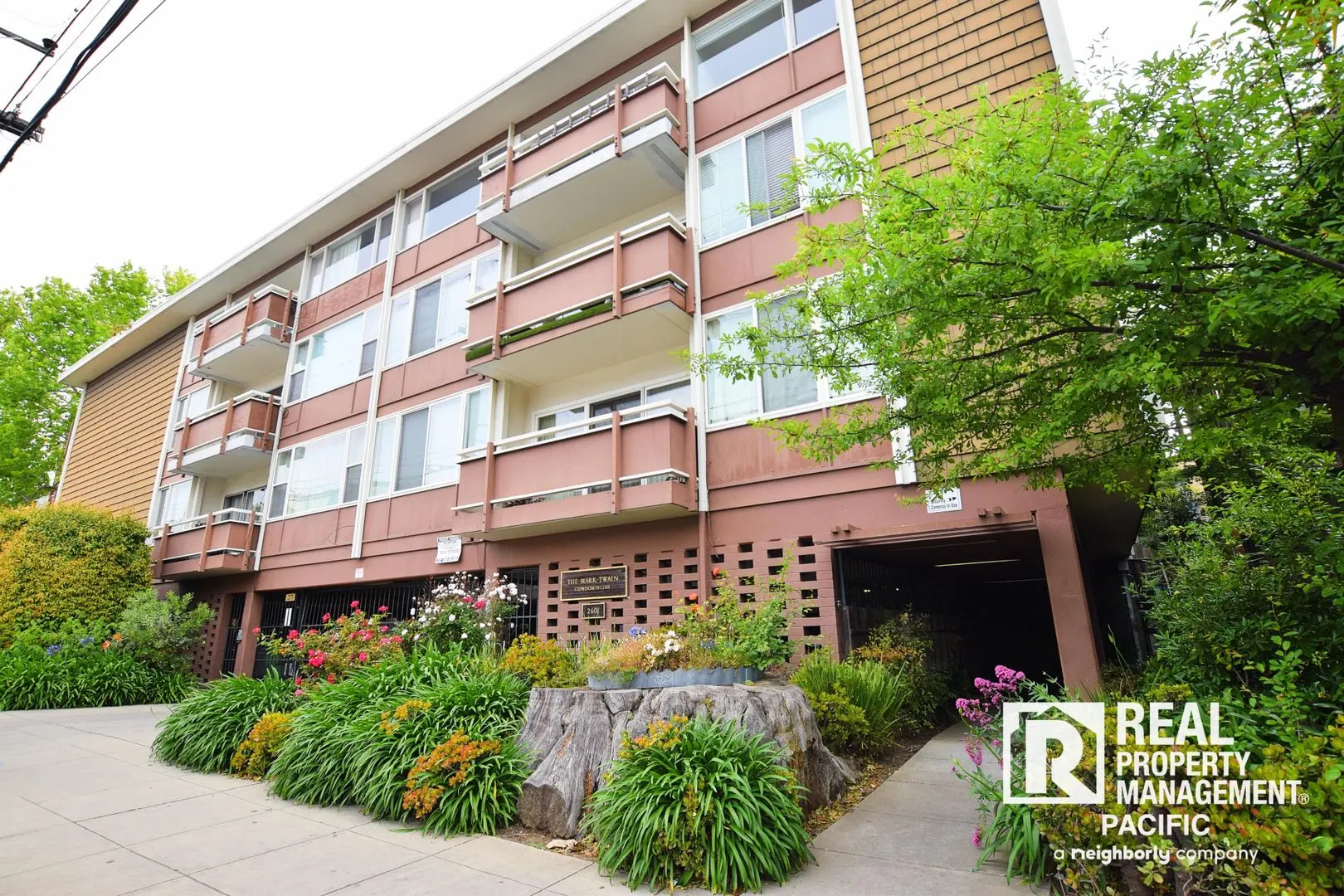 2601 College Ave #303