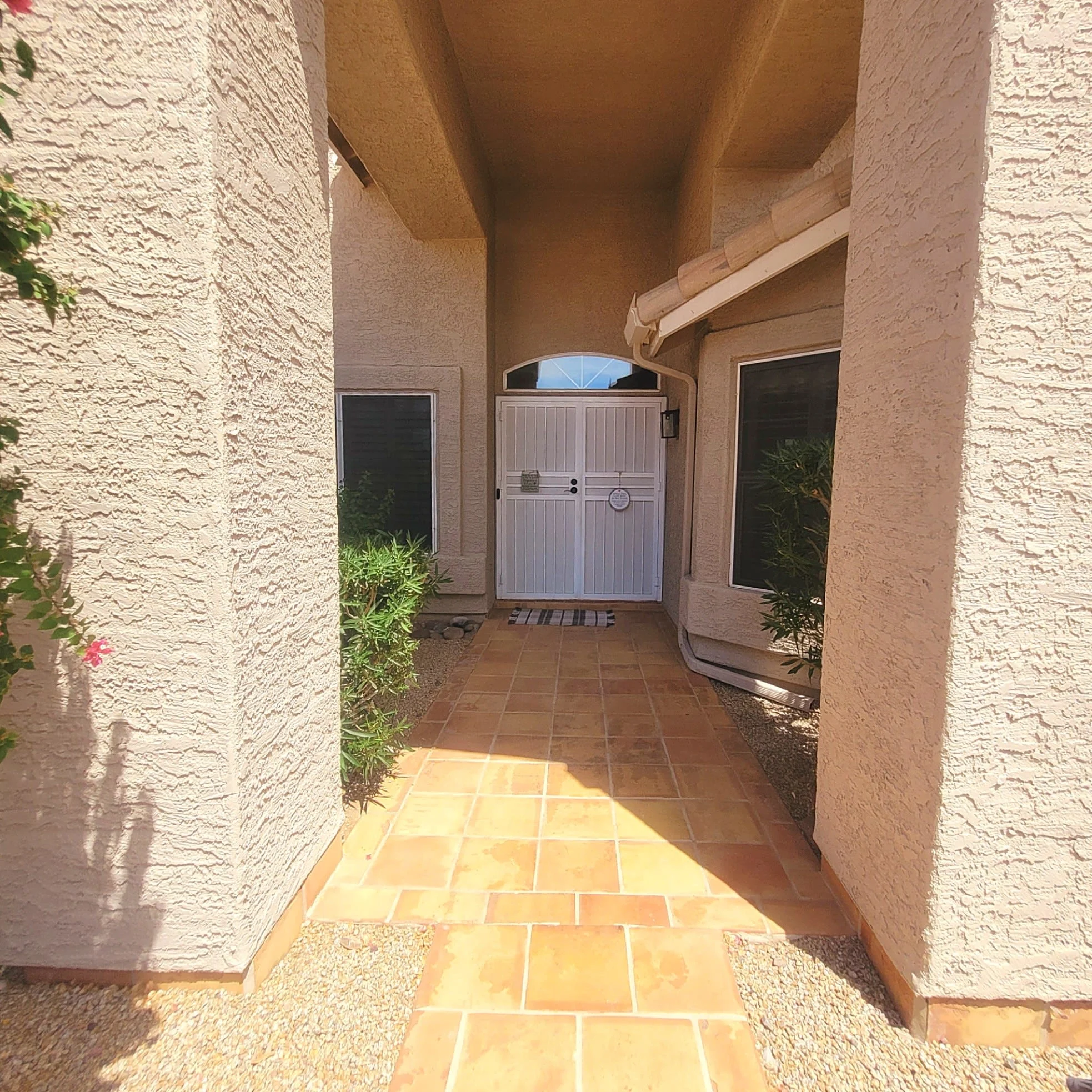 9482 E Palm Tree Dr photo 3