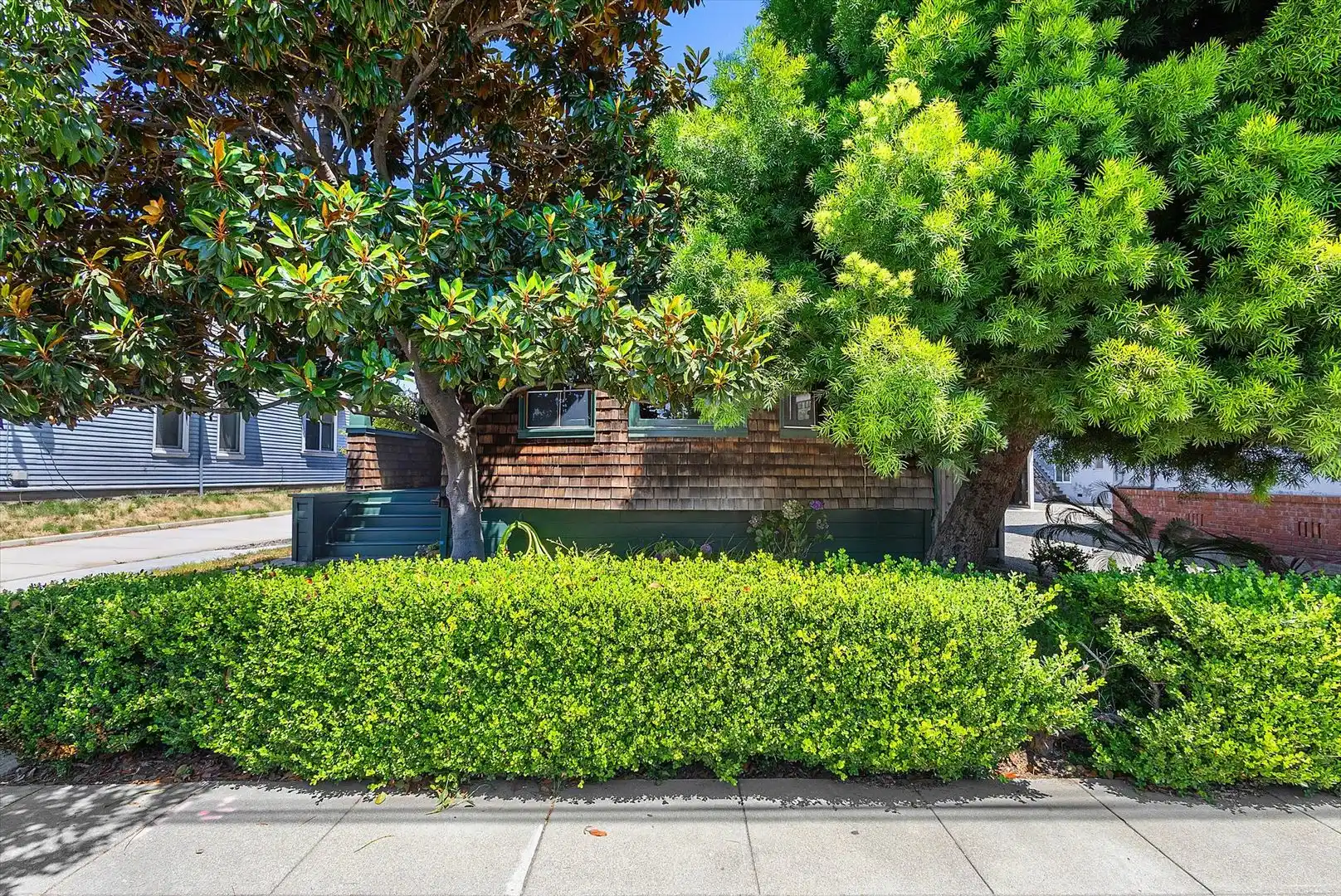 1733 Lincoln Ave photo 5