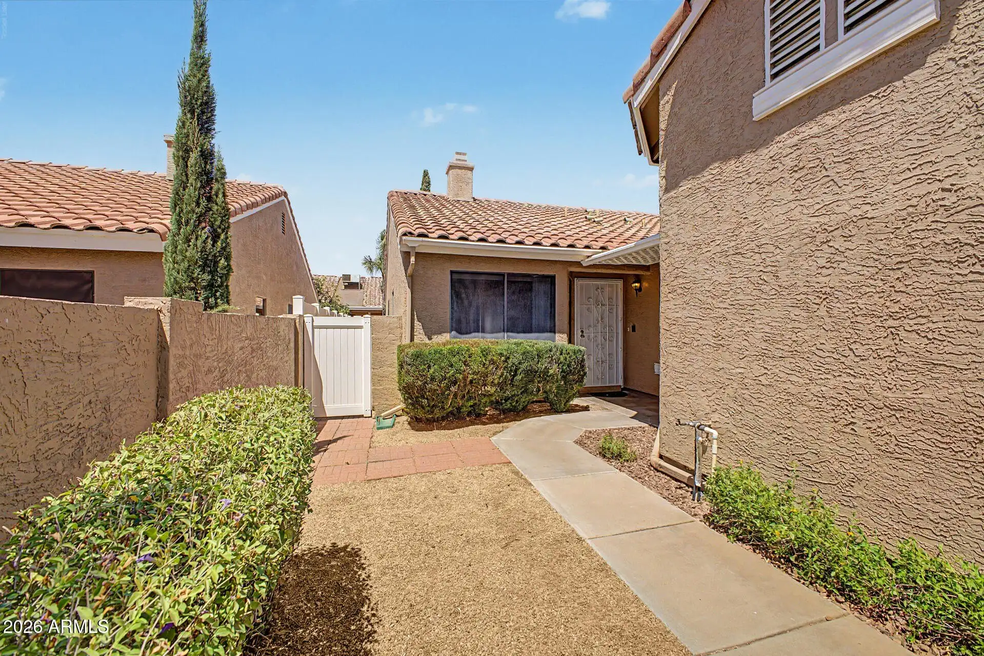 3510 E HAMPTON Avenue photo 3