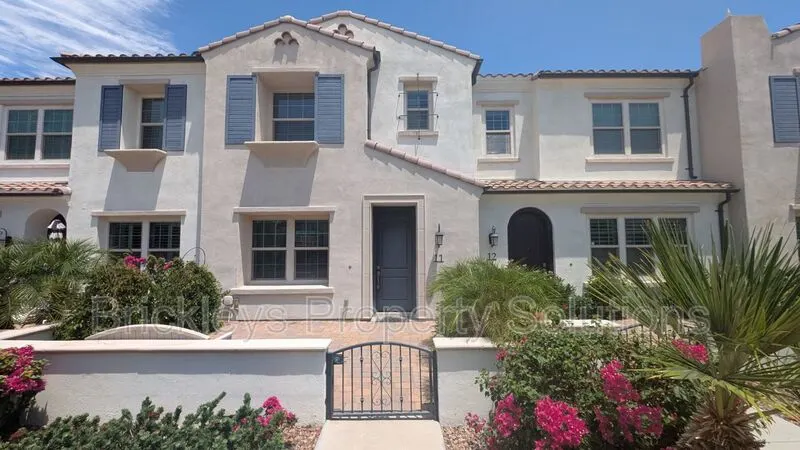2477 W Market Pl Chandler, AZ 85248 photo 2