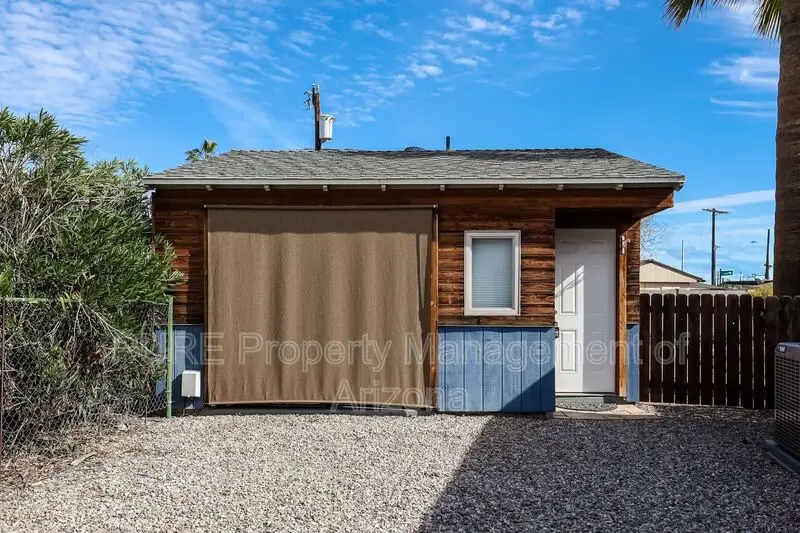 2925 N 15th Dr photo 4