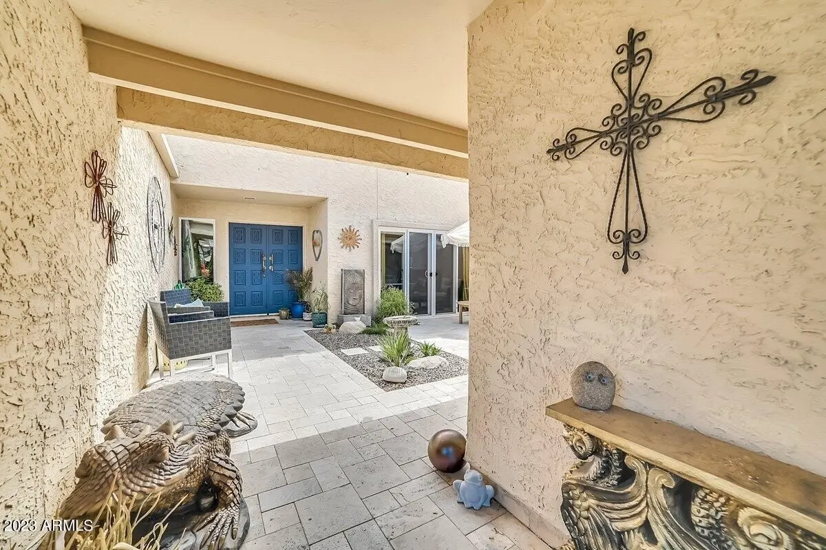 8161 E DEL CUARZO Drive photo 2