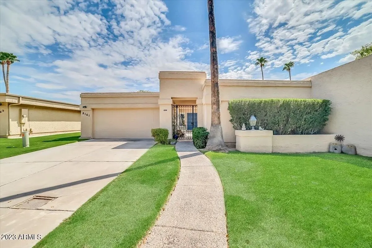 8161 E DEL CUARZO Drive