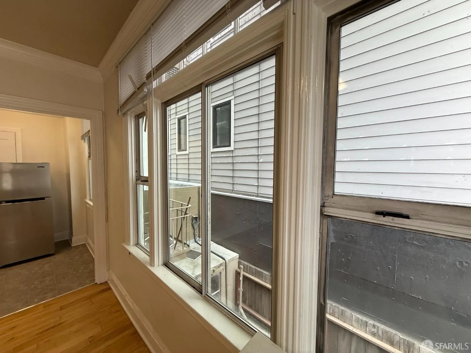 810 Hyde St #206 photo 3