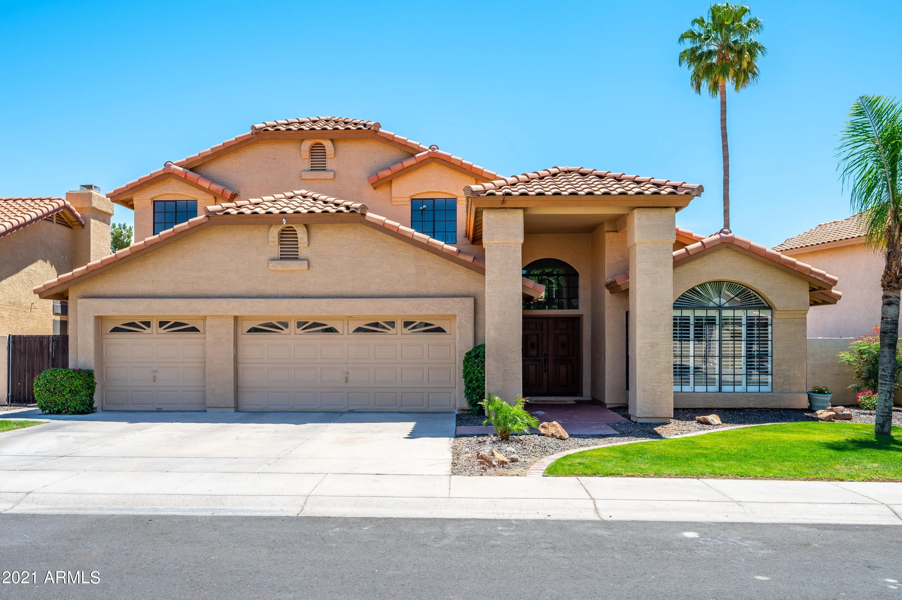 1660 W Honeysuckle Ln photo 4