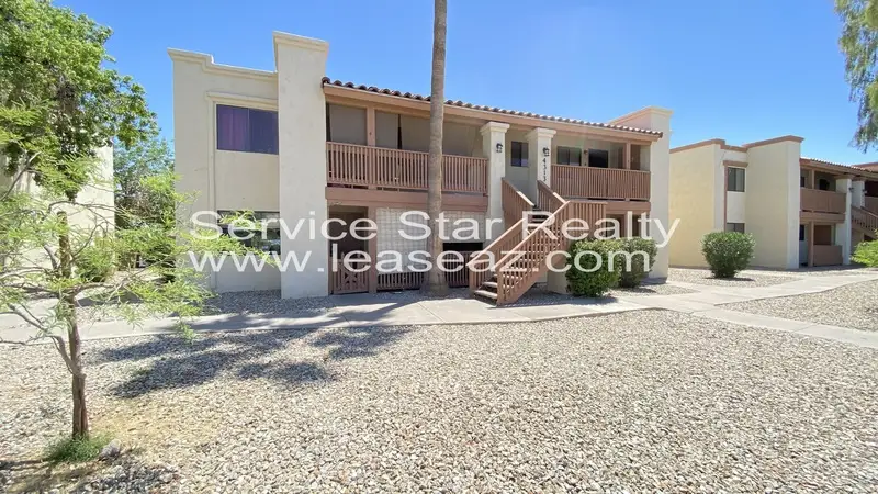 4313 N 21st Dr photo 2
