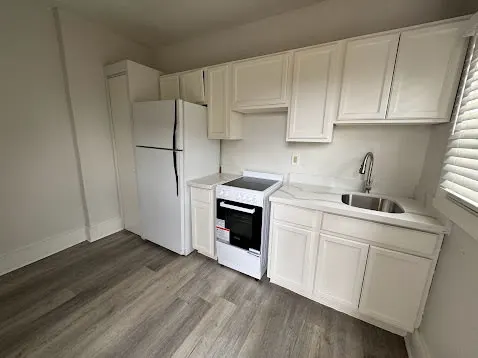 136 N 11th Ave unit 3 photo 2